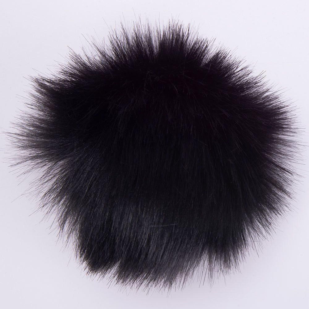 FURRY POMPONS