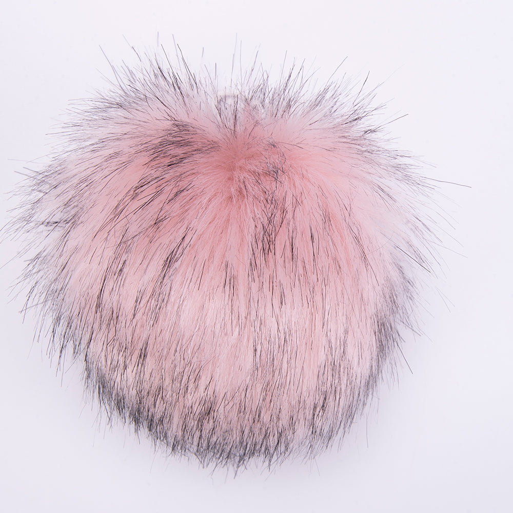 FURRY POMPONS