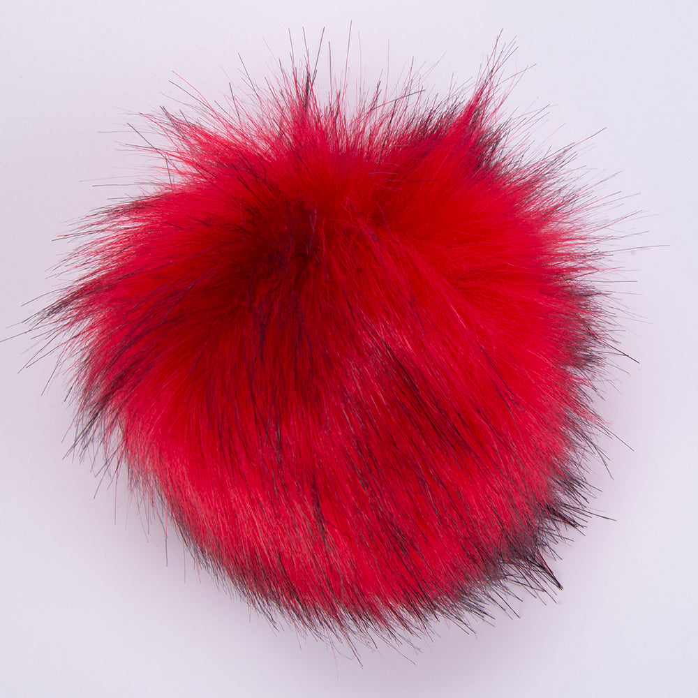 FURRY POMPONS