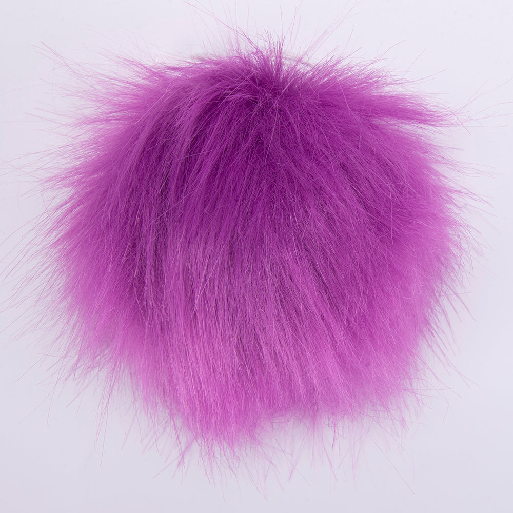 FURRY POMPONS