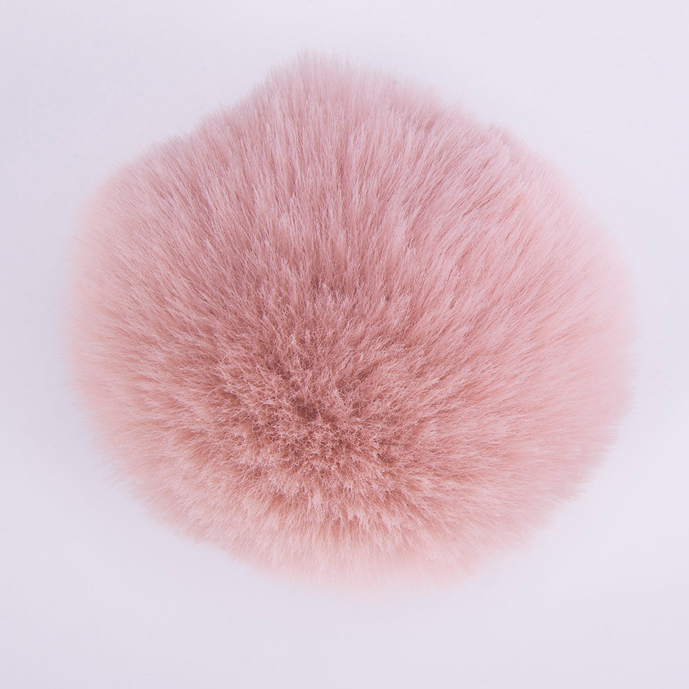 FURRY POMPONS